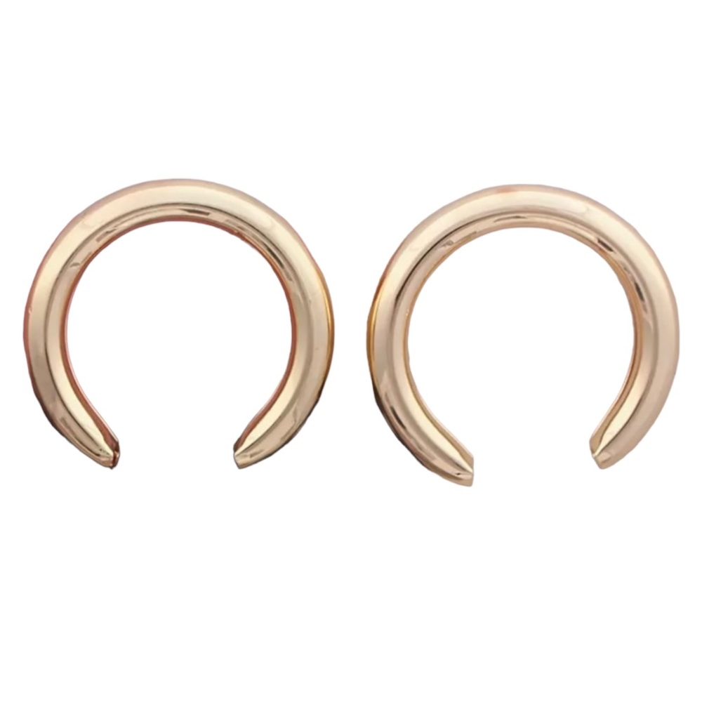 Large thick gold crescent 🌙 moon hoop earrings - Picture 4 of 8